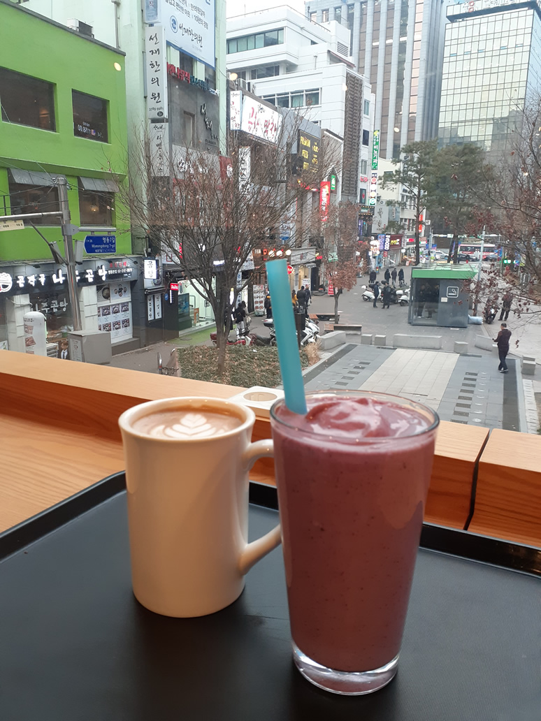 韓国カフェYOUAREHERE